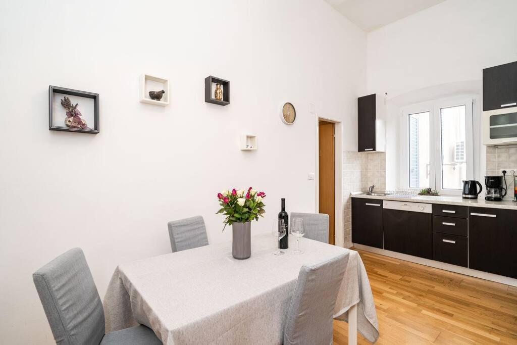 Apartment Maris Dubrovnik Bagian luar foto