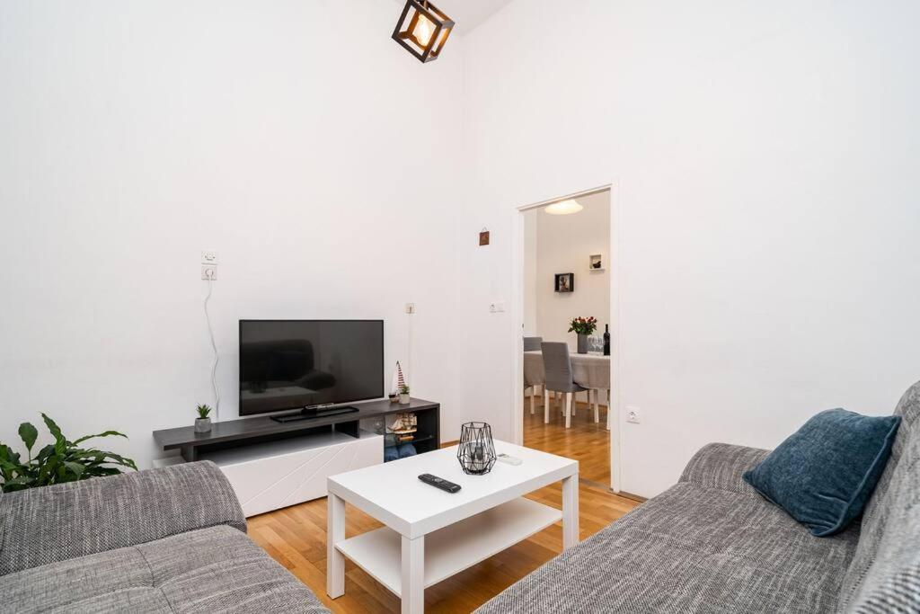 Apartment Maris Dubrovnik Bagian luar foto